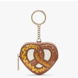 Kate Spade NYC Big Apple 3D Pretzel Coin Purse NWT 🥨